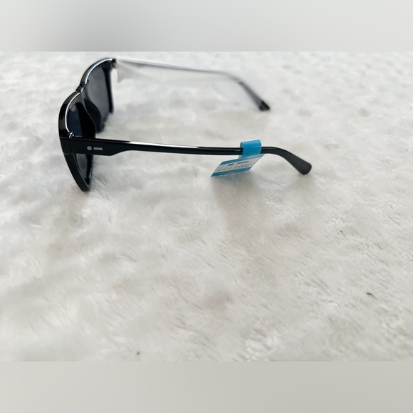 NWT- DOT DASH By Billabong BUZZY Sunglasses Polarized - BLACK GLOSS / GREY POLAR - Picture 7 of 9